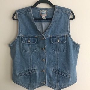St. John Bay denim vest